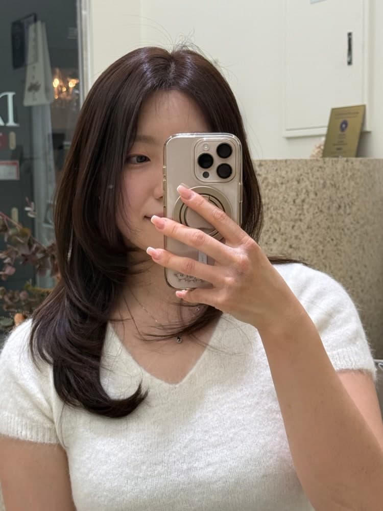 Medium bob layered cut